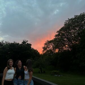 Meet your Posher, Elizabeth